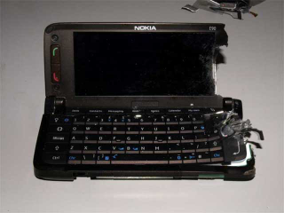 Illustration for article titled This Is What a Nokia E90 Blasted With a Shotgun Looks Like